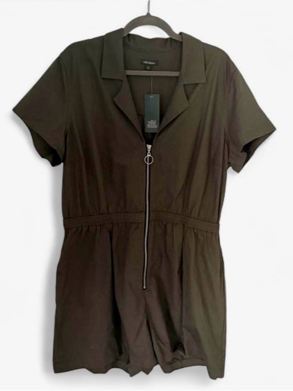 Wild Fable khaki Green Utility romper size XXL zipper detail